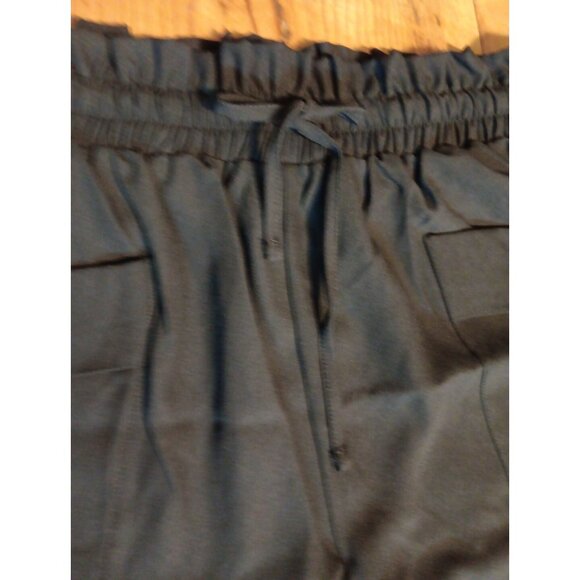 Dokotoo Pants Womens M Black Cropped Wide Leg Casual Elastic Waist Pull On NWT - Picture 3 of 6